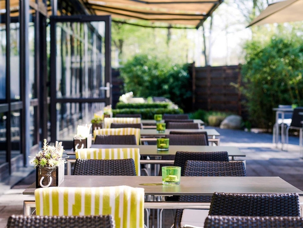 Imagen del bar/restaurante del Hotel Novotel Nuernberg Messezentrum. Foto 4