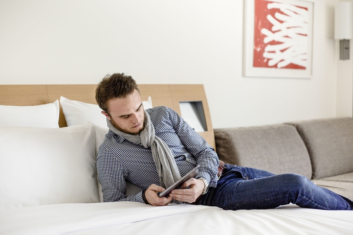 Imagen de la habitación del Hotel Novotel Nuernberg Messezentrum. Foto 10