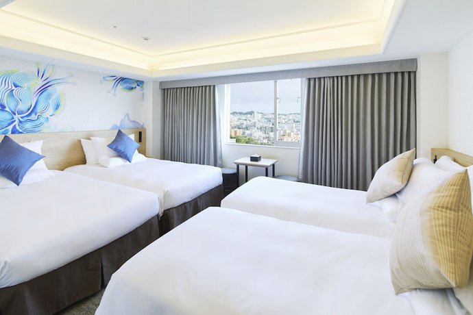 Imagen de la habitación del Hotel Novotel Okinawa Naha. Foto 6