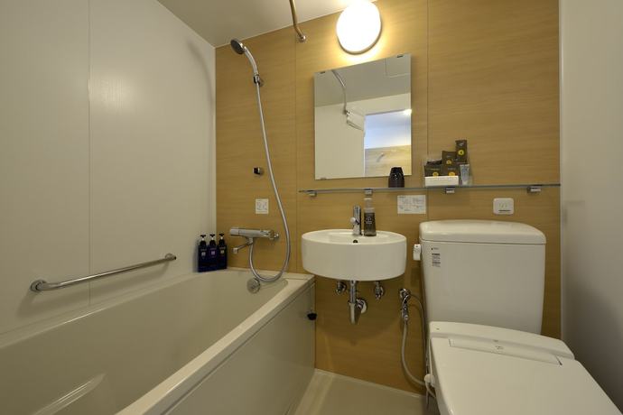 Imagen de la habitación del Hotel Novotel Okinawa Naha. Foto 11