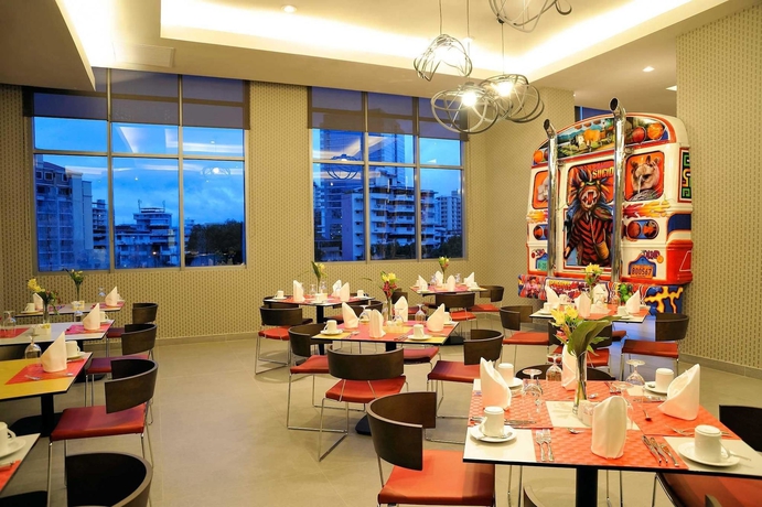 Imagen del bar/restaurante del Hotel Novotel Panama City. Foto 5