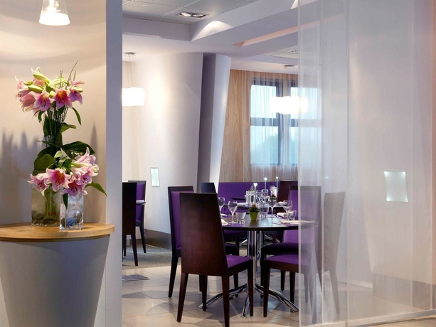 Imagen del bar/restaurante del Hotel Novotel Paris 14 Porte d'Orléans. Foto 9