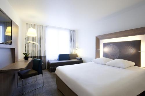 Imagen de la habitación del Hotel Novotel Paris 17. Foto 4