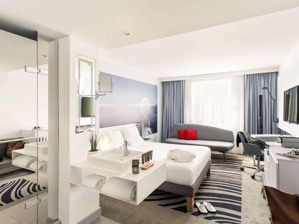 Imagen de la habitación del Hotel Novotel Paris Centre Gare Montparnasse. Foto 4