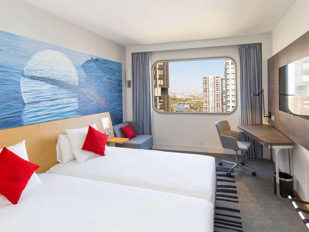 Imagen de la habitación del Hotel Novotel Paris Centre Tour Eiffel. Foto 9