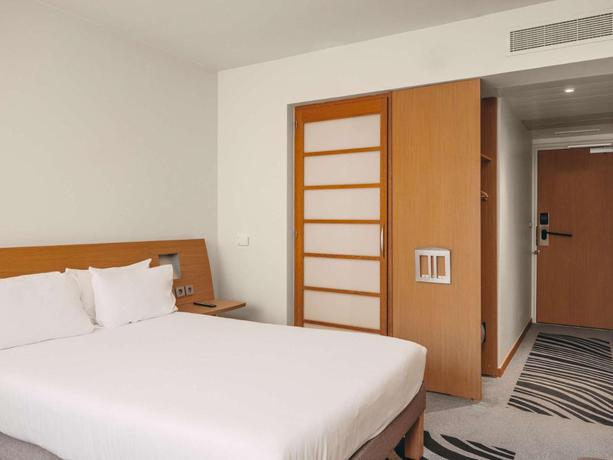 Imagen de la habitación del Hotel Novotel Paris Centre Tour Eiffel. Foto 10