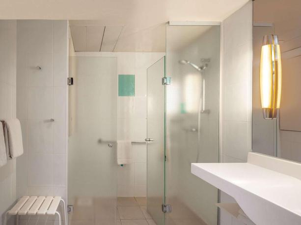 Imagen de la habitación del Hotel Novotel Paris Centre Tour Eiffel. Foto 12