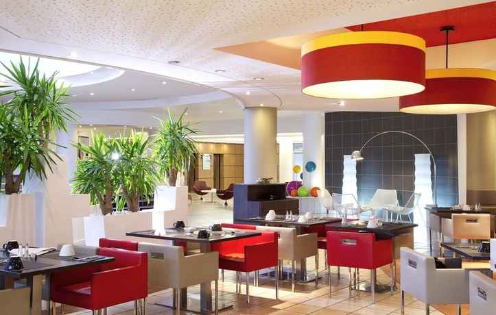 Imagen de los interiores del Hotel Novotel Paris Charenton Le Pont. Foto 13