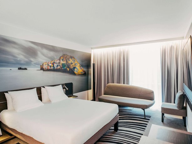 Imagen de la habitación del Hotel Novotel Paris Coeur d'Orly Airport. Foto 7