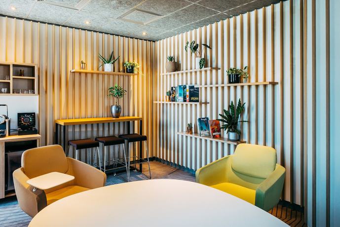 Imagen de los interiores del Hotel Novotel Paris Coeur d'Orly Airport. Foto 20