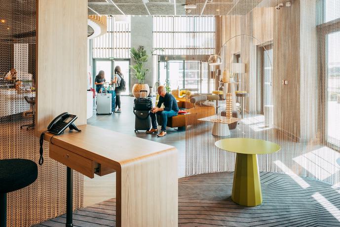 Imagen de los interiores del Hotel Novotel Paris Coeur d'Orly Airport. Foto 21