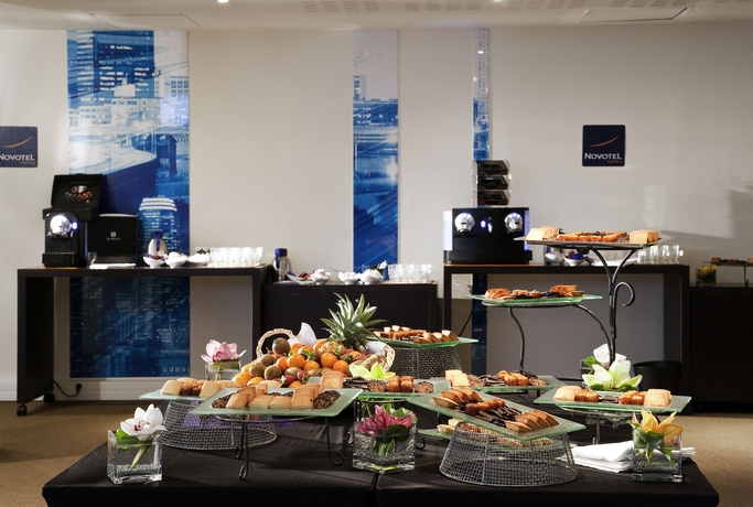 Imagen del bar/restaurante del Hotel Novotel Paris Est. Foto 7