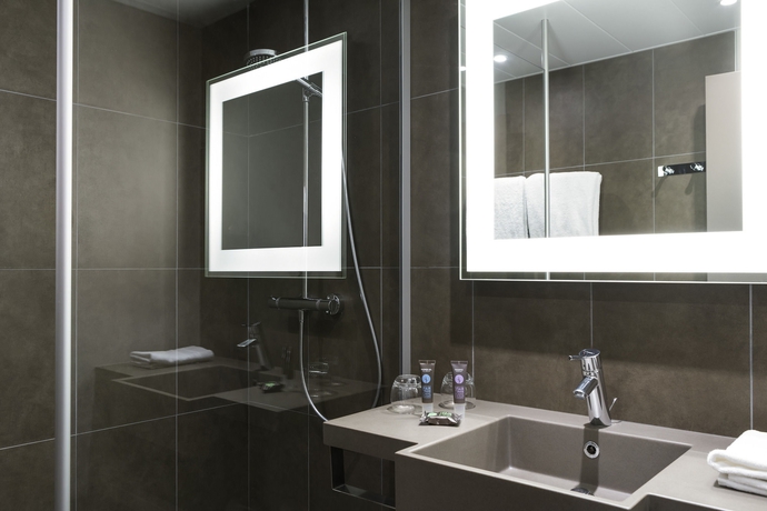 Imagen de la habitación del Hotel Novotel Paris Rueil Malmaison. Foto 10