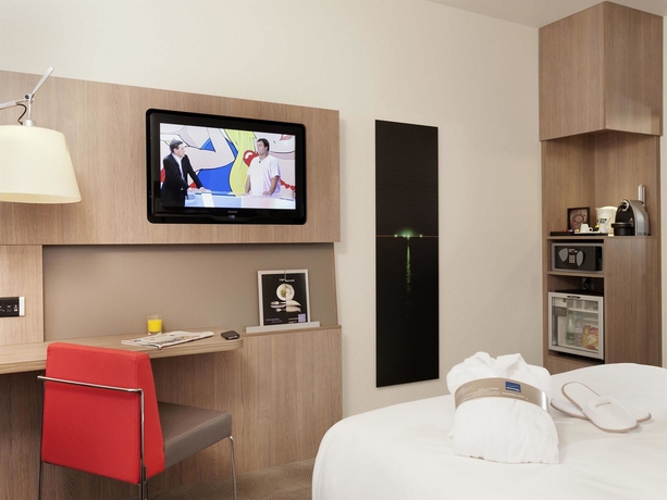 Imagen de la habitación del Hotel Novotel Paris Rueil Malmaison. Foto 11