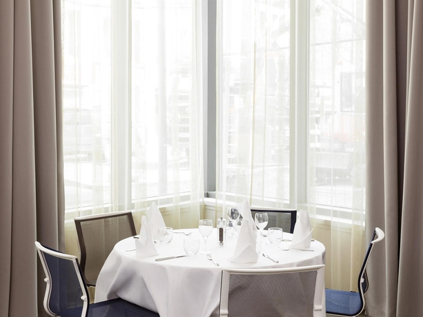 Imagen de los interiores del Hotel Novotel Paris Saint Denis Stade Basilique. Foto 12