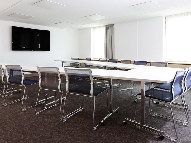 Imagen de los interiores del Hotel Novotel Paris Saint Denis Stade Basilique. Foto 13