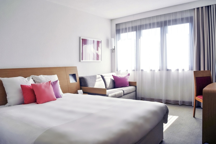 Imagen de la habitación del Hotel Novotel Pau Pyrénées. Foto 5