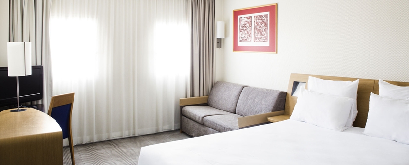 Imagen de la habitación del Hotel Novotel Pau Pyrénées. Foto 14