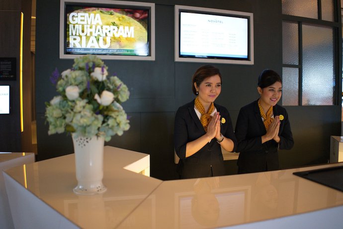 Imagen de los interiores del Hotel Novotel Pekanbaru. Foto 17