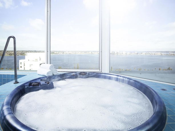 Imagen de la piscina del Hotel Novotel Perth Langley. Foto 16