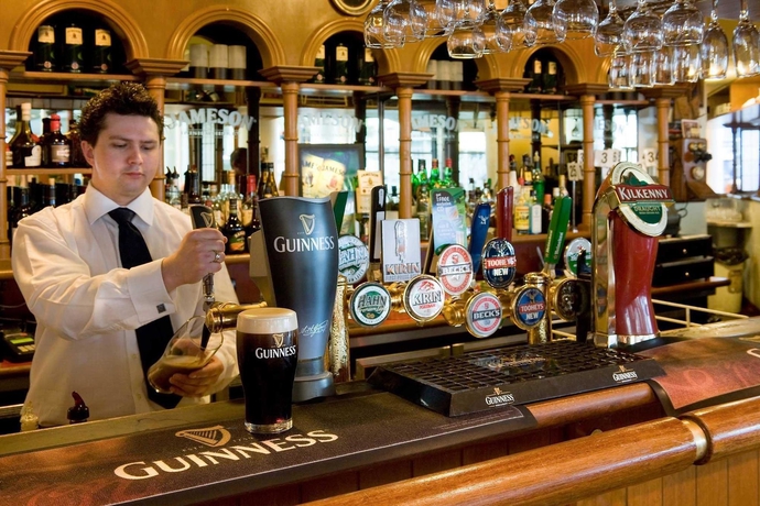 Imagen del bar/restaurante del Hotel Novotel Perth Langley. Foto 4