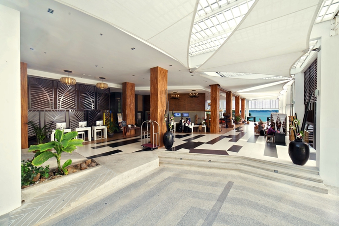 Imagen de los interiores del Hotel Novotel Phuket Kamala Beach - Sha Extra Plus. Foto 15