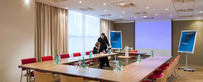 Imagen de los interiores del Hotel Novotel Poissy Orgeval. Foto 15