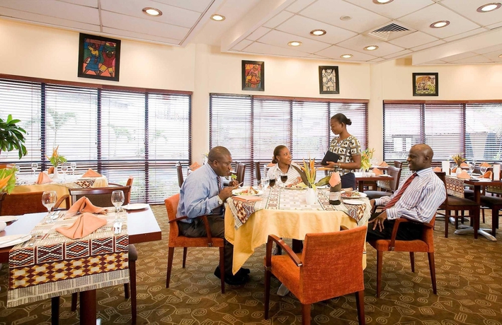 Imagen del bar/restaurante del Hotel Novotel Port Harcourt. Foto 5