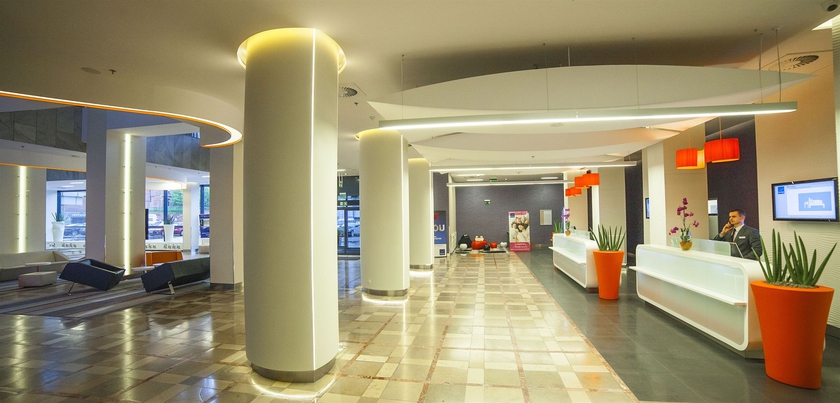 Imagen de los interiores del Hotel Novotel Poznan Centrum. Foto 13