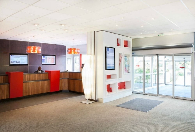 Imagen de los interiores del Hotel Novotel Rennes Alma. Foto 11