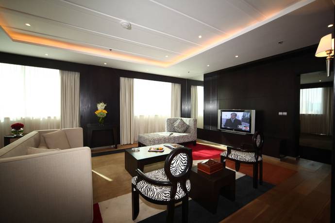 Imagen de la habitación del Hotel Novotel Riyadh Al Anoud. Foto 8