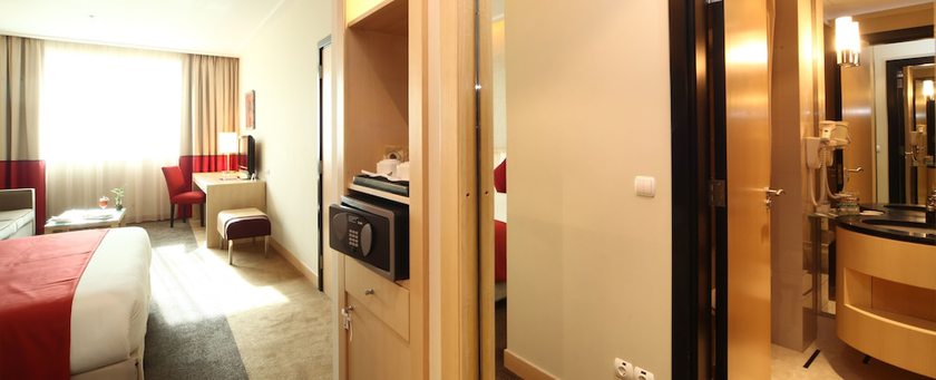 Imagen de la habitación del Hotel Novotel Riyadh Al Anoud. Foto 13