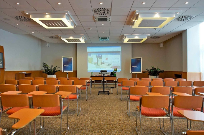 Imagen de los interiores del Hotel Novotel Roma Est. Foto 11