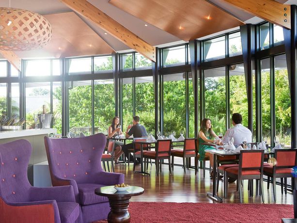 Imagen del bar/restaurante del Hotel Novotel Rotorua Lakeside. Foto 5