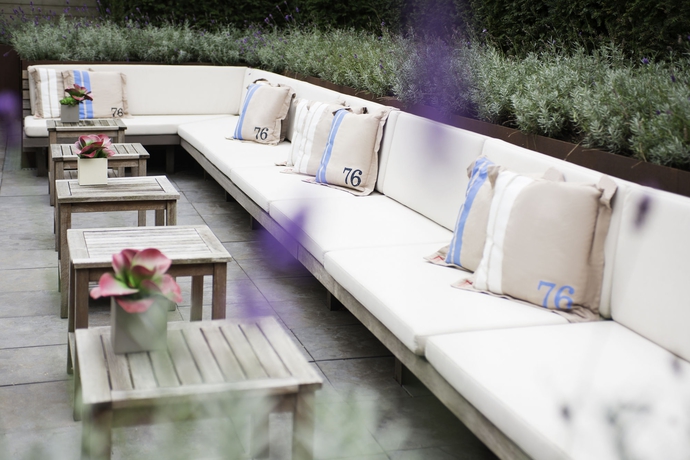 Imagen del bar/restaurante del Hotel Novotel Rotterdam Brainpark. Foto 2