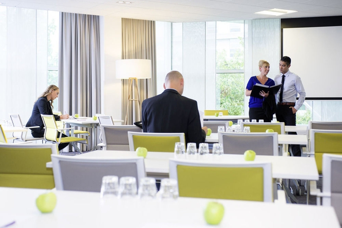 Imagen de los interiores del Hotel Novotel Rotterdam Brainpark. Foto 15