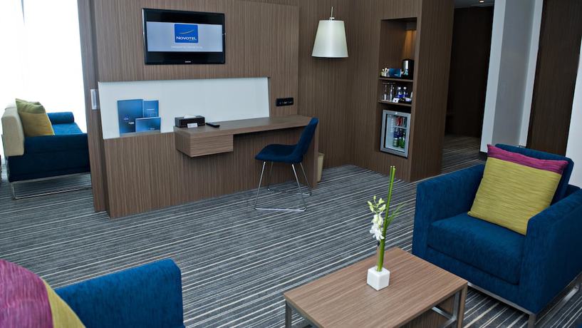 Imagen de la habitación del Hotel Novotel Saigon Centre. Foto 12