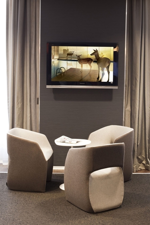 Imagen de los interiores del Hotel Novotel Saint Petersburg Centre. Foto 14