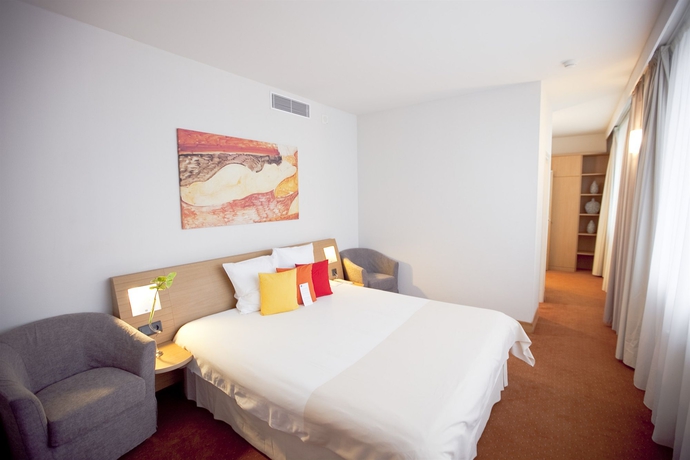 Imagen de la habitación del Hotel Novotel Saint Petersburg Centre. Foto 8