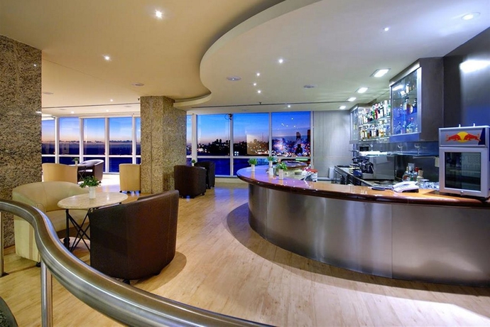 Imagen general del Hotel Novotel Salvador Rio Vermelho. Foto 11