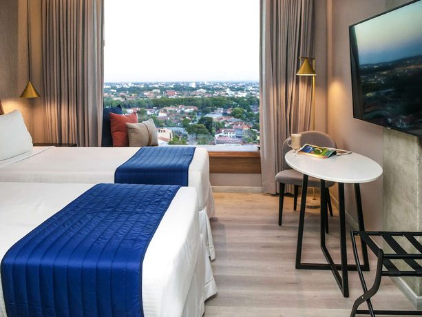 Imagen de la habitación del Hotel Novotel Santa Cruz De La Sierra. Foto 11