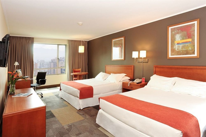 Imagen de la habitación del Hotel Novotel Santiago Las Condes. Foto 4