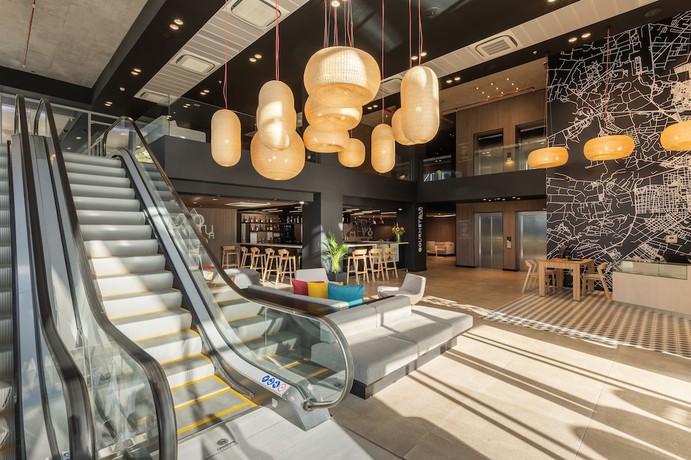 Imagen de los interiores del Hotel Novotel Santiago Providencia. Foto 15