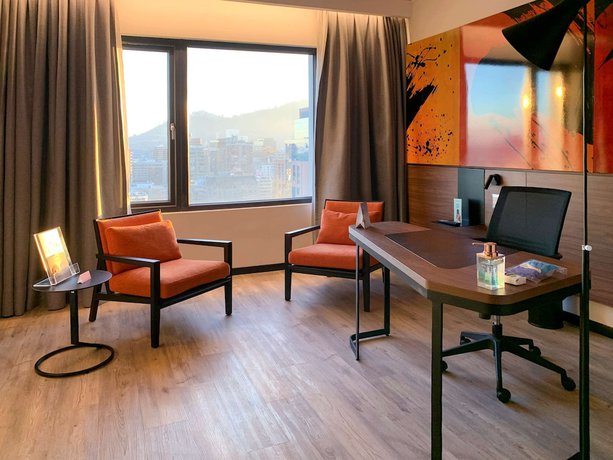 Imagen de los interiores del Hotel Novotel Santiago Providencia. Foto 16