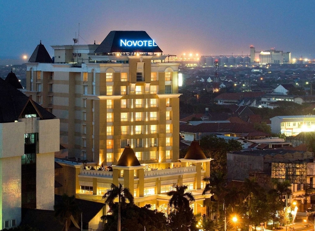 Imagen general del Hotel Novotel Semarang. Foto 1