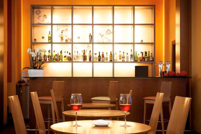 Imagen general del Hotel Novotel Sevilla. Foto 8