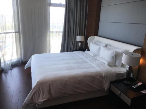 Imagen de la habitación del Hotel Novotel Shanghai Hongqiao. Foto 7