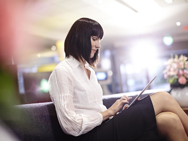 Imagen de los interiores del Hotel Novotel Sheffield Centre. Foto 9