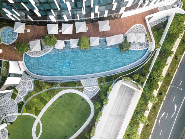 Imagen de los exteriores del Hotel Novotel Singapore On Stevens. Foto 11