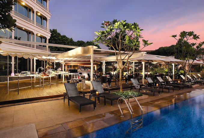 Imagen de la piscina del Hotel Novotel Singapore Robertson Quay. Foto 23